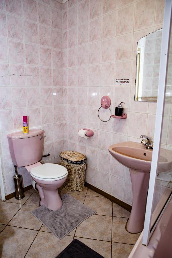 Woodpecker Guesthouse Ficksburg Εξωτερικό φωτογραφία