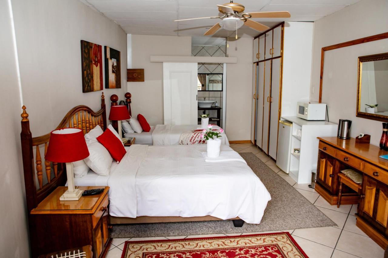 Woodpecker Guesthouse Ficksburg Εξωτερικό φωτογραφία