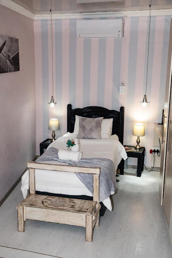 Woodpecker Guesthouse Ficksburg Εξωτερικό φωτογραφία
