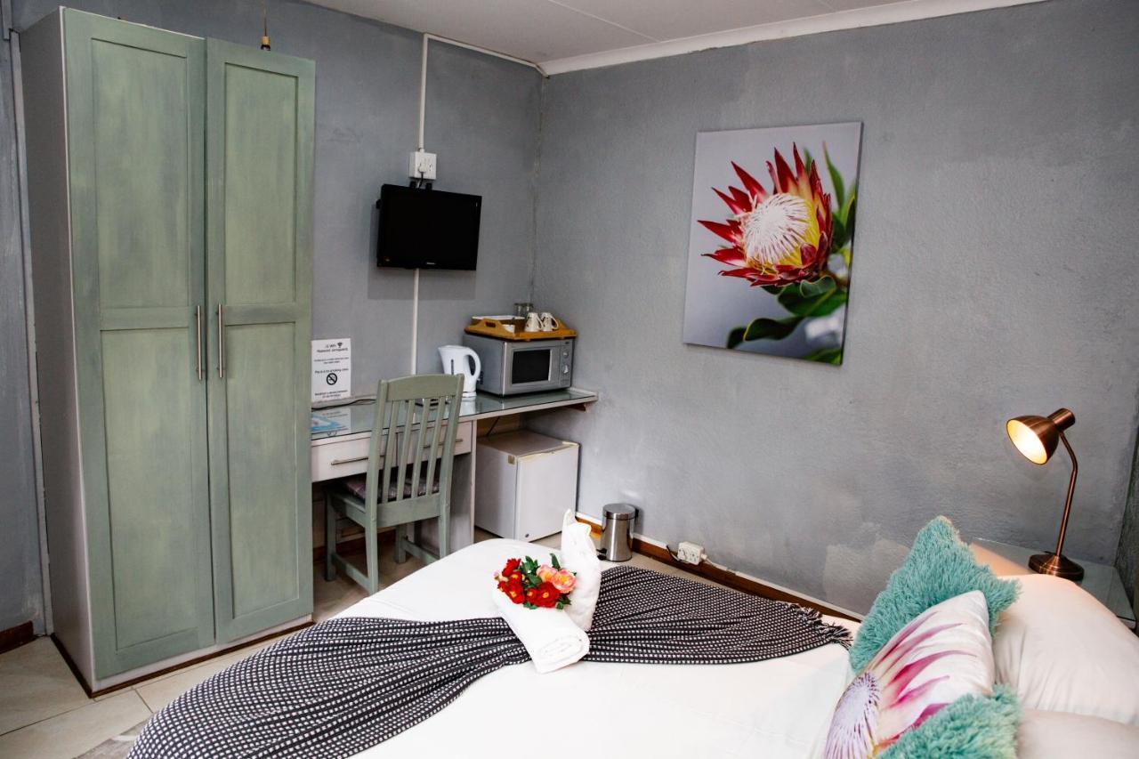 Woodpecker Guesthouse Ficksburg Εξωτερικό φωτογραφία